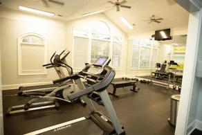 Luxury vibe in the heart of Chattanooga with pool & full coffee bar - Image 4