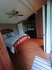 Cozy Cottage - Image 5