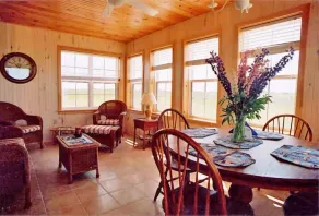 Beautiful oceanfront beach house,family friendly,WiFi,lg deck,bbq . - Image 5