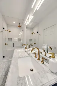 On Austin Ave!!! Completely remodeled and close to Magnolia, Downtown & Baylor.  - Image 3