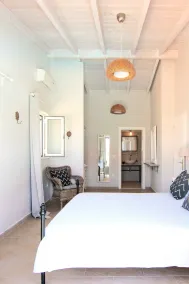 Secluded Villa with Stunning Sea Views, Pool, BBQ and Elegant Outdoor Living - Image 4