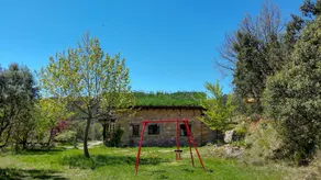 Ecological house in the middle of nature - Image 3