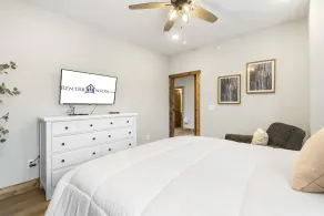Lake View Getaway Near SDC with Hot Tub, Games, Large Deck & Free Daily Activities - Image 4