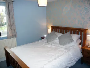 Chalet confortable de 2 chambres dans le joli village de Godstone sur les North Downs à Surrey - Image 4