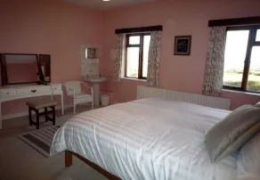Dingle Bay View by Trident Holiday Homes - Image 3