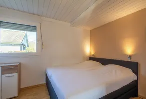 Bungalow in Julianadorp near Sandy Beach - Image 3