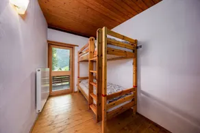 Villa indipendente con vista sulla valle in una posizione soleggiata - Image 4
