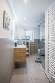 Vacation home Sonnendeck am See I terrace I 2 bedrooms I beach within walking distance I fireplace - Image 5
