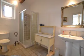 Mas de la Chapelle ~ maison de maître en pierre avec piscine chauffée. - Image 3