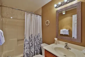 The Pico Escape- 3BR 2BA Ski On Ski Off at Pico Mountain, Close to Killington, condo - Image 4