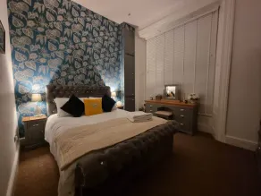 Sea La Vie apartment on the beach front - Image 4