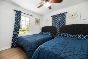 Charming cottage north of Gastonia — stylish, comfy retreat near local amenities - Image 5