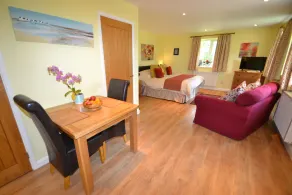 Manse Cottage in Bladon, Woodstock nr Blenheim Palace and Oxford - Image 5
