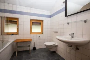 Ferienwohnung \"Hochplatte\" 100qm mit 2 Schlafzimmern und Balkon mit See-und Bergblick - Image 2