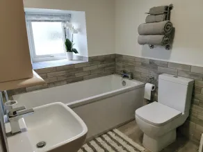 Hillside Farm Cottage - Image 3