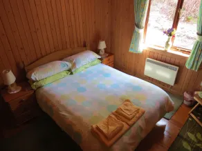 Oak Lodge Cosy Cabin With 2 Bedrooms. Open all year. 15 miles from Fort William - Image 5