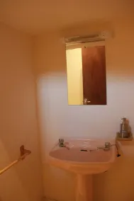 Spacious Townhouse - Image 2