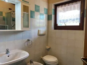 Semesterhus upp till 4 personer, bara 200 m från sjön, lugnt läge - Image 2