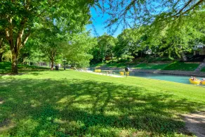 River City Resorts: INV 101: Free Tubes, On Comal, Walk to Schlitterbahn - Image 4