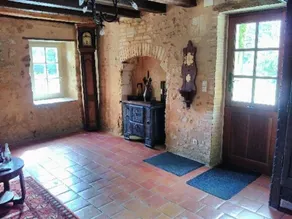Charming Cottage in Castle Park with Heated Pool, Horse & Pet Friendly, Enjoy Apéros and Park Tours - Image 5