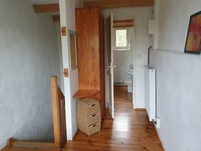 Apartamento tranquilo y acogedor con un gran jardín. - Image 2