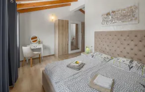 Beautiful home in Bale - Image 5