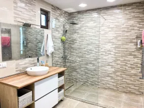 TBILISI LUXURY APARTMENT - Image 2