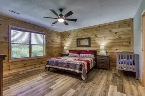 Brand New - King Bed Game Room & Hot Tub - Image 5