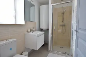 F3 Charm of the old renovated, fully equipped - Image 2