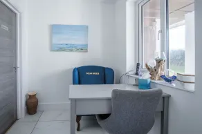 Oasis - 2 Bedroom Apartment - Ocean Breeze - Image 2