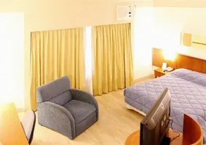 Flat in a great location in the hospital area - Image 4