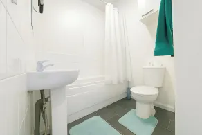 2 Bedroom Appartment - Image 3