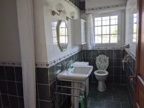 Spacious Neo-Breton house 1 km from the beach - Image 2