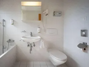 Sources 4110 by Interhome - Image 3