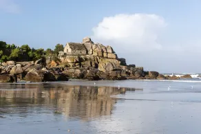 Detached villa overlooking the sea: 'FEET IN THE WATER'. Amazing views. - Image 5