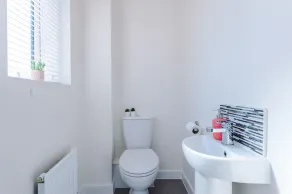 Vidale Court, 3 Bedroom House with River Irwell view, sleeps 6 - Image 3