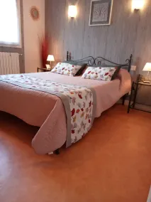 GITE DE LIORS CANAP enclosed garden, calm and comfort in the countryside, internet wifi. - Image 5