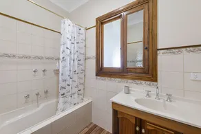 Stirling Croft Mansfield | Family Retreat for 10 Near Mt Buller | Pet-Friendly - Image 3