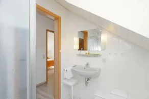Seepark Kirchheim Ferienhaus bei Anne mit Sauna - Image 3