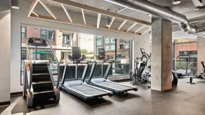 Landing at Foster on the Park - Studio in Downtown - Image 4