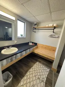 Tecumseh Inn & Suites - Image 4