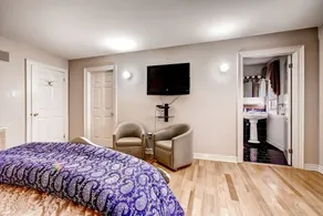 Vita huset Kanada-14 sovrum, 9 tvättrum på 3 tunnland för 28 gäster i Brampton - Image 5