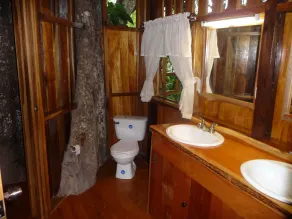 Enchanted Tree House experience with all the comforts! - Image 3