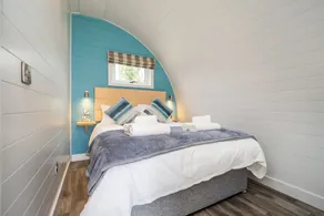 Damselfly - sleeps 2 guests  in 1 bedroom - Image 3