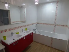 Casa rural renovada cerca de playas, con jardín, WiFi y opciones de servicios adicionales - Image 4