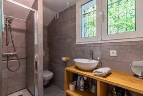 Quiet and Authentic Mountain Chalet - Image 4