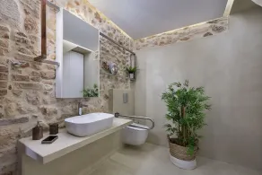 Accessible Ground Floor Apartment - Image 5