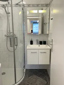 modern cozy apartment close to the highway and city - Image 2