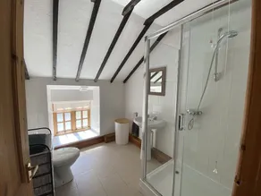 CENTRAL LOCATION - Image 3