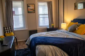 Beautiful 2 Bedroom Apt near PHL Airport/95 - Image 5